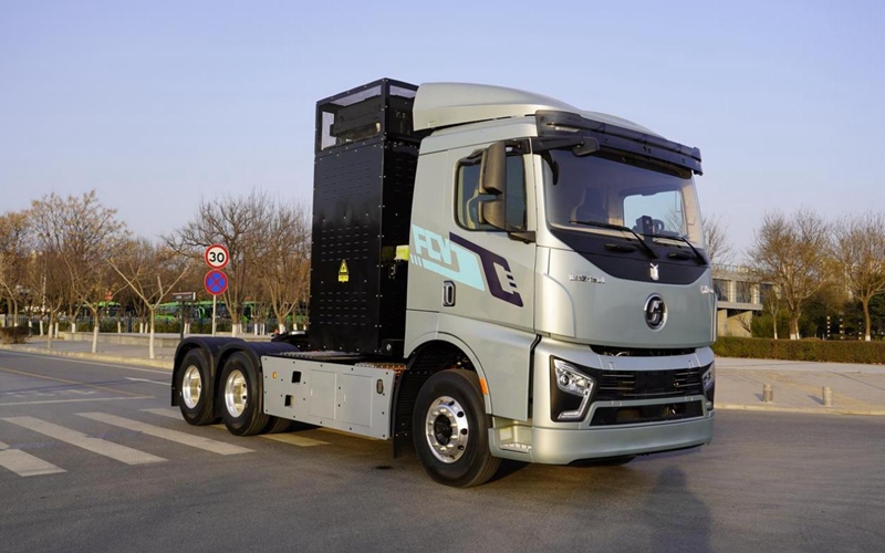 德創未來自主研發的大功率長續航氫燃料牽引車。德創未來供圖